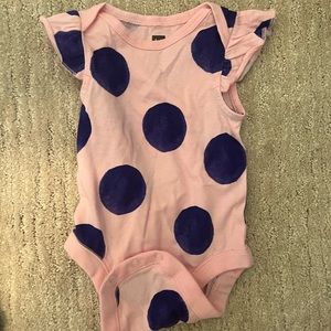Never worn Tea brand onesie 3-6m